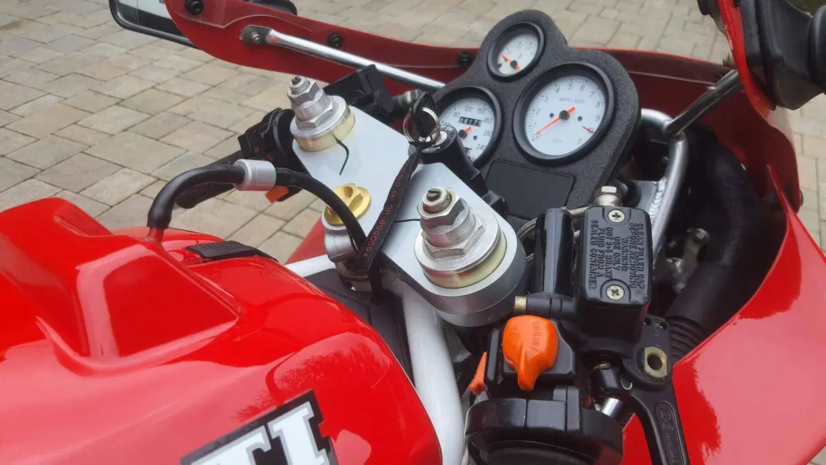 Ducati   (4)