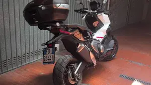 Honda X-ADV 750 DCT Adventure (2021 - 24)  (2)