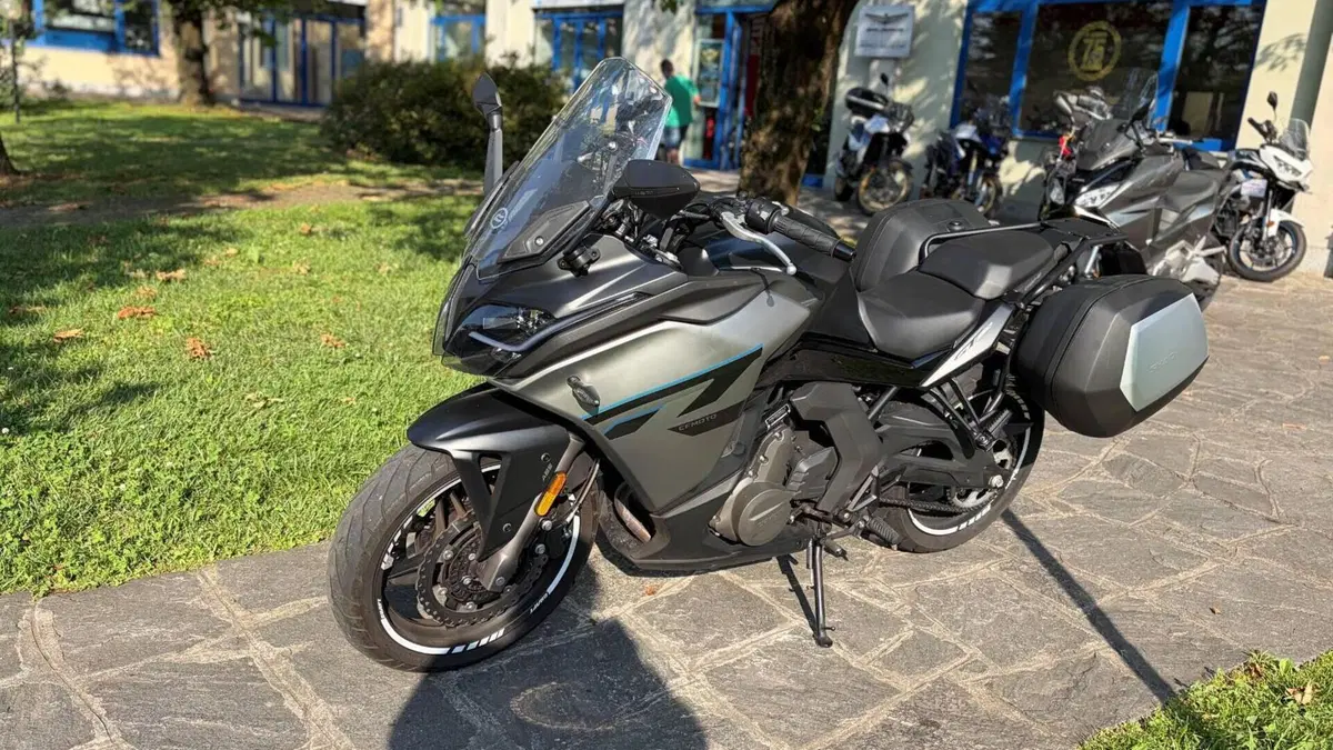 CFMOTO 650GT (2021 - 26)  (2)