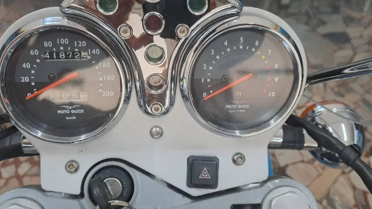 Moto Guzzi Nevada 750 Club (2002 - 06)  (4)