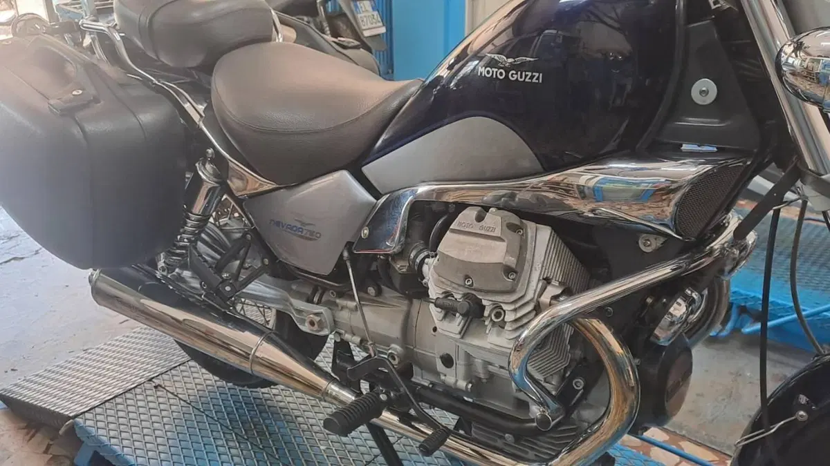 Moto Guzzi Nevada 750 Club (2002 - 06)  (6)