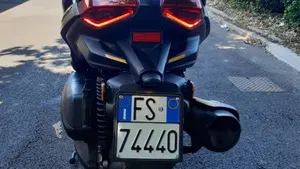 Yamaha X-Max 300 Tech Max (2025 - 26)  (2)