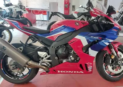Honda CBR 1000 RR-R Fireblade (2022 - 23) - Annuncio 10051340