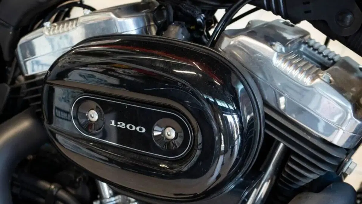 Harley-Davidson 1200 Forty-Eight (2010 - 15)  (3)