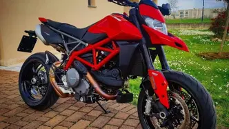 Ducati Hypermotard 950 (2022 - 25) usata