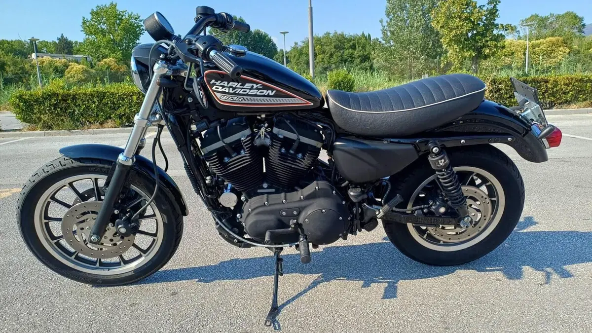 Harley-Davidson 883 R (2008 - 16) - XL 883R 
