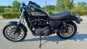 Harley-Davidson 883 R (2008 - 16) - XL 883R 