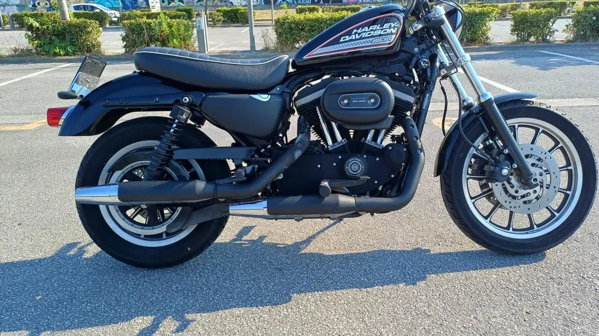Harley-Davidson 883 R (2008 - 16) - XL 883R  (2)