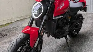 Ducati Monster 937 + (2021 - 25)  (9)
