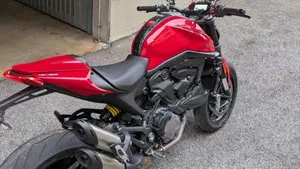 Ducati Monster 937 + (2021 - 25)  (15)