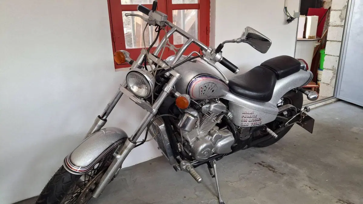 Honda VT 600 C Shadow (1989 - 98)  (4)