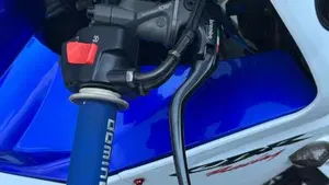 Honda CBR 600 RR (2005 - 06)  (7)