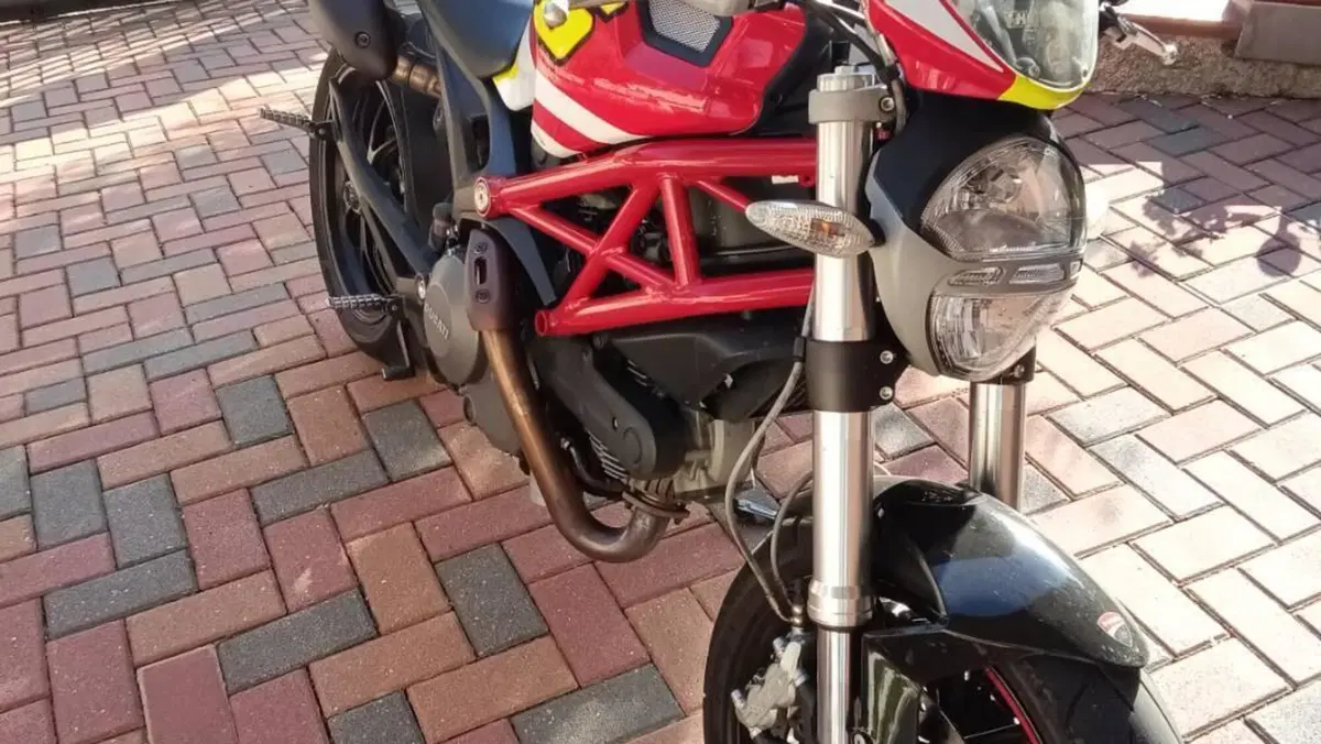 Ducati Monster 796 (2010 - 13)  (2)