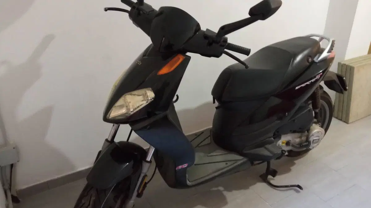 Aprilia Sportcity One 50 (2008 - 12)  (4)