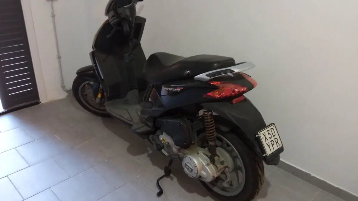 Aprilia Sportcity One 50 (2008 - 12)  (5)