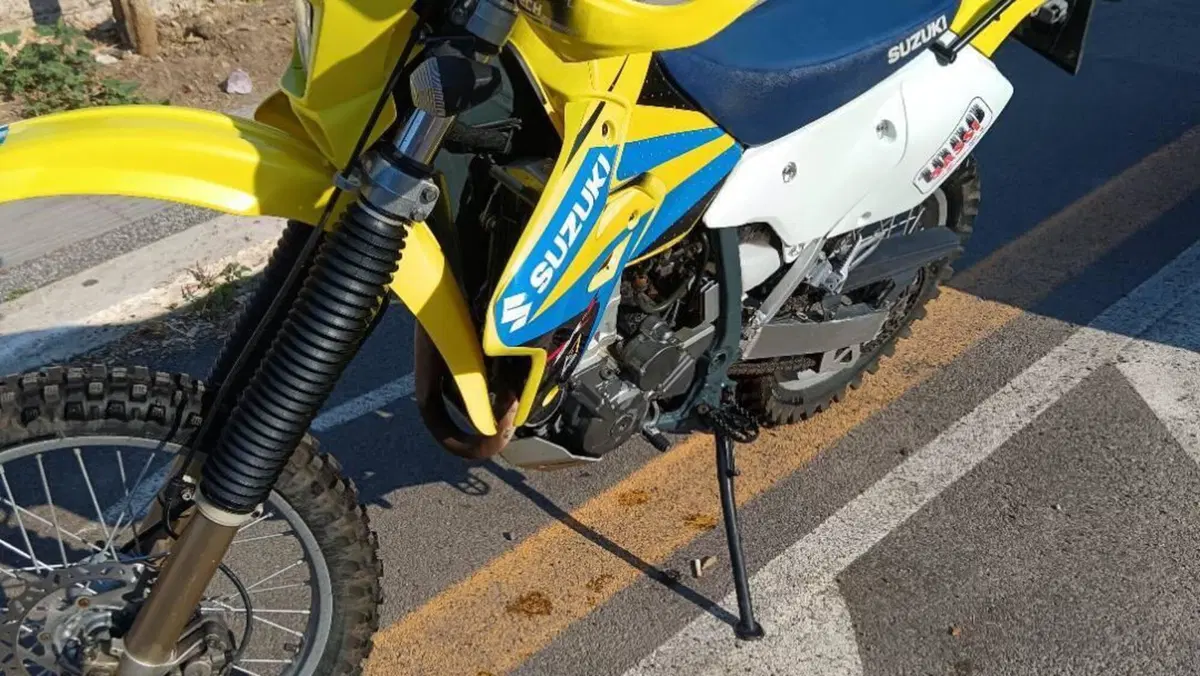 Suzuki DR-Z 400 S (2000 - 06)  (3)