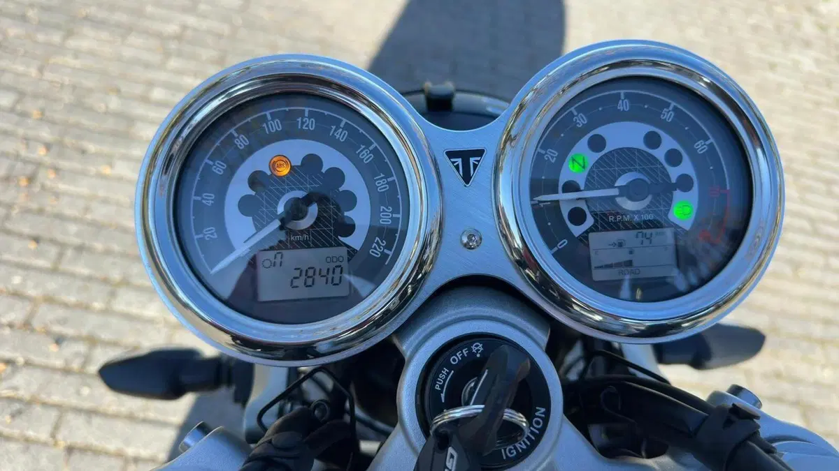 Triumph Speed Twin 1200 (2021 - 24)  (6)
