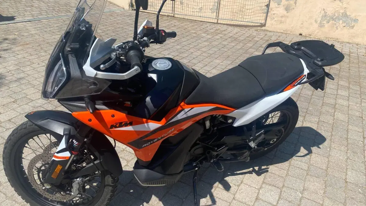 KTM 890 Adventure (2023 - 26)  (2)
