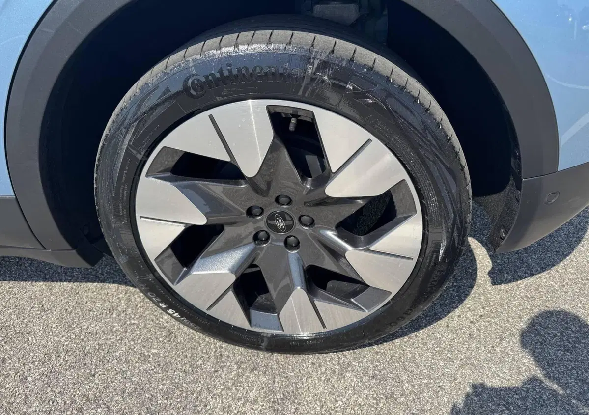 Ford Explorer 77kWh Extended Range Premium rwd (7)