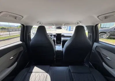 Ford Explorer 77kWh Extended Range Premium rwd (12)