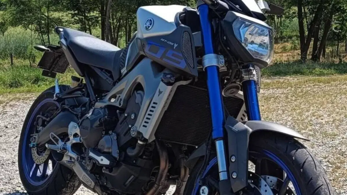 Yamaha MT-09 ABS (2016) 