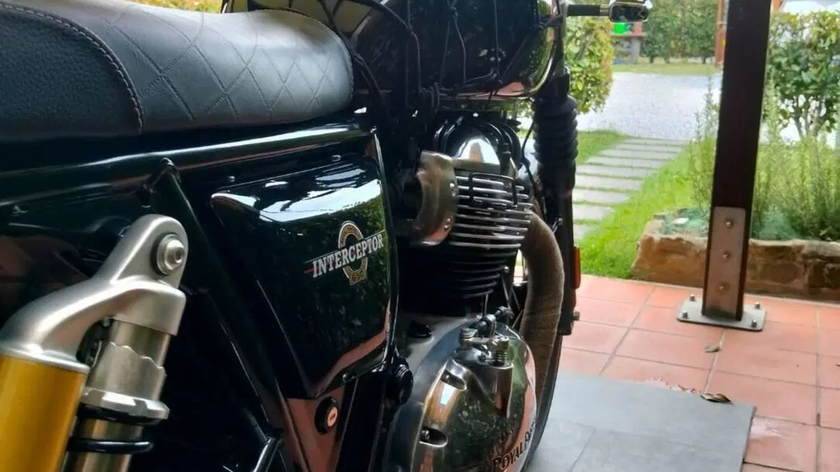 Royal Enfield Interceptor 650 (2021 - 26)  (2)