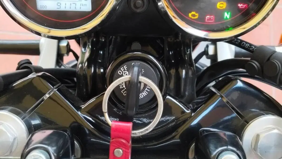 Royal Enfield Interceptor 650 (2021 - 26)  (5)