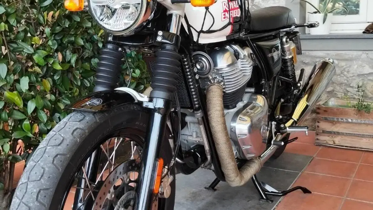 Royal Enfield Interceptor 650 (2021 - 26)  (6)