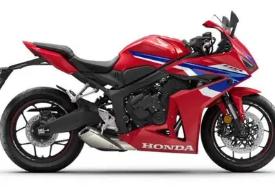 Honda CBR 650 R E-Clutch (2024 - 26) - Annuncio 10051536