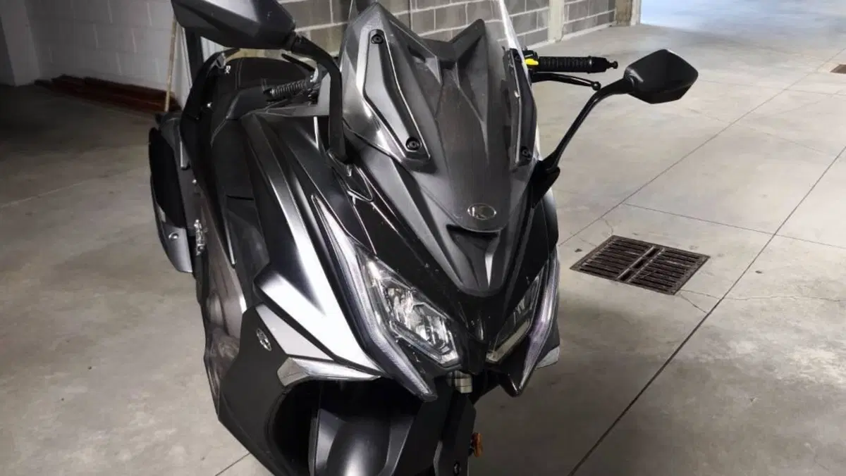 Kymco AK 550 ETS (2021 - 26)  (8)