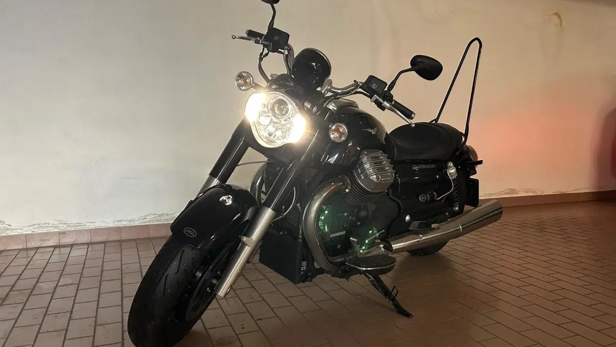Moto Guzzi California 1400 Custom (2012 - 16)  (8)