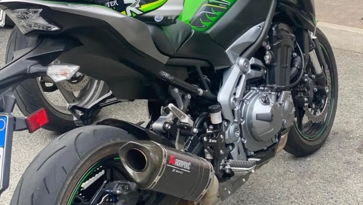 Kawasaki Z 900 (2019)  (2)
