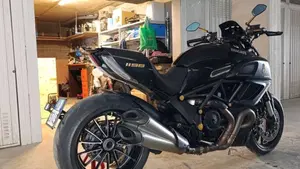 Ducati Diavel 1200 (2010 - 13)  (9)