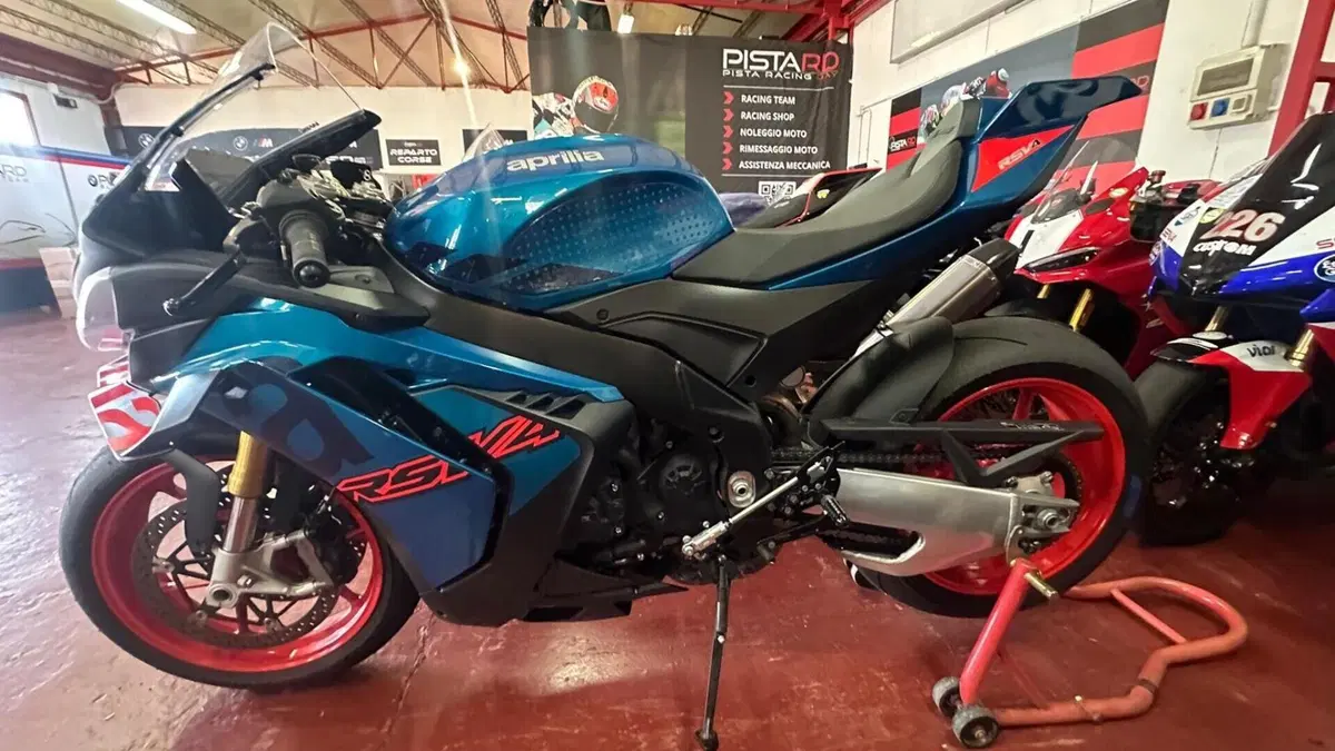 Aprilia RSV4 1100 (2025 - 26)  (4)