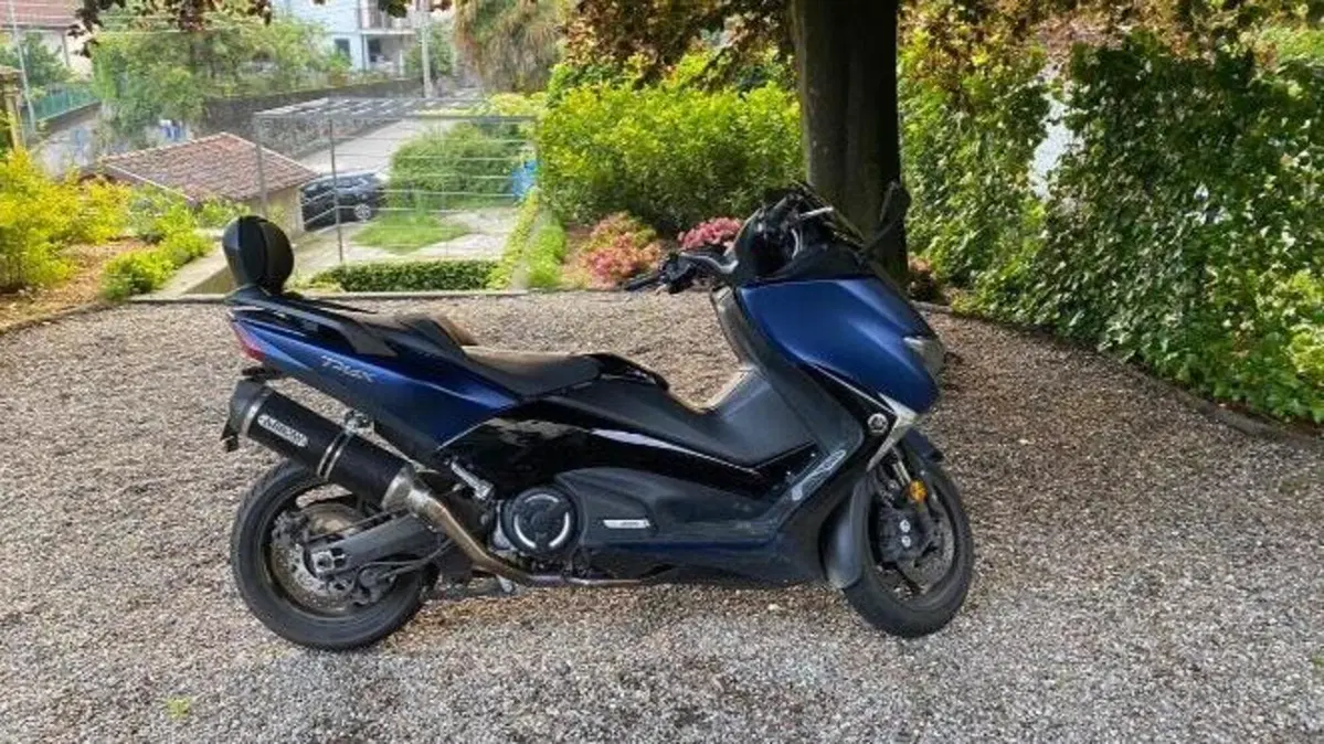 Yamaha T-Max 530 (2017 - 19)  (4)