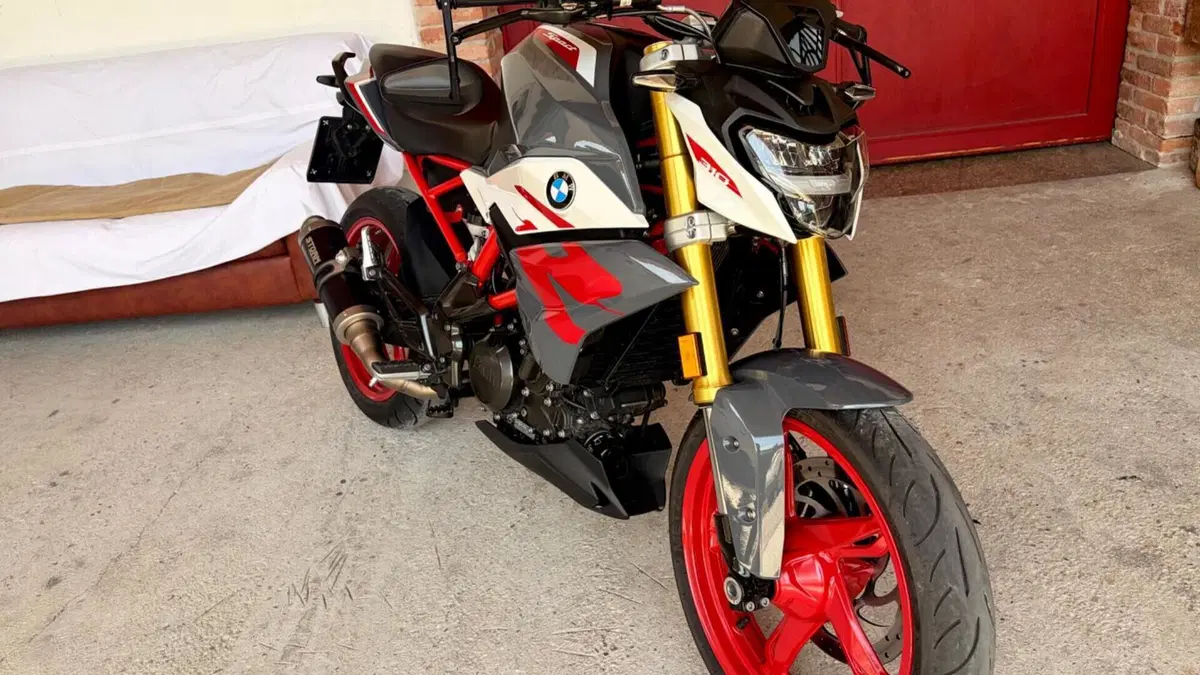 Bmw G 310 R (2021 - 25)  (2)