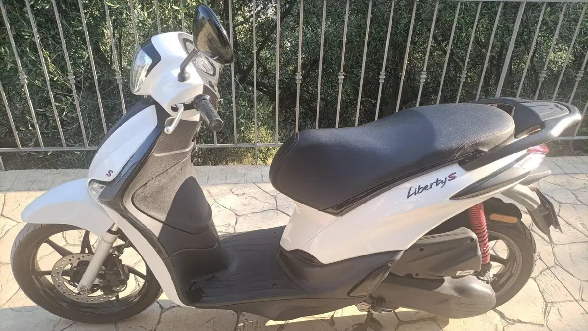 Piaggio Liberty S 50 4T (2020)  (3)