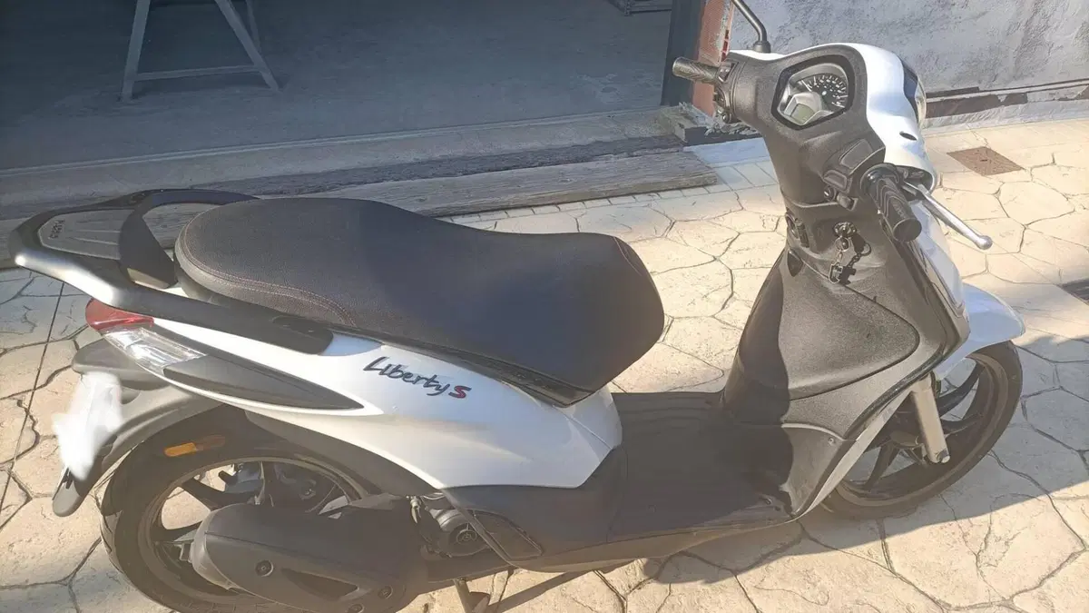 Piaggio Liberty S 50 4T (2020)  (4)