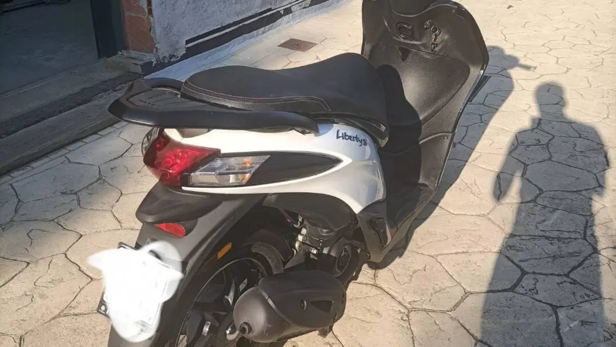 Piaggio Liberty S 50 4T (2020)  (8)