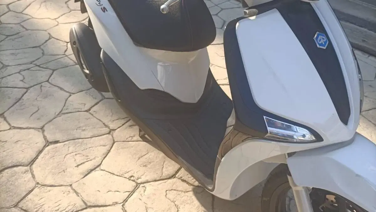 Piaggio Liberty S 50 4T (2020)  (12)