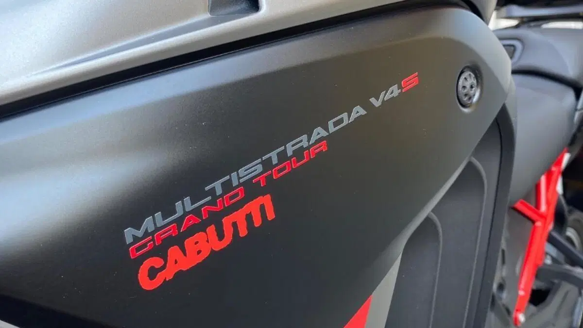 Ducati Multistrada V4 S Grand Tour (2024)  (10)