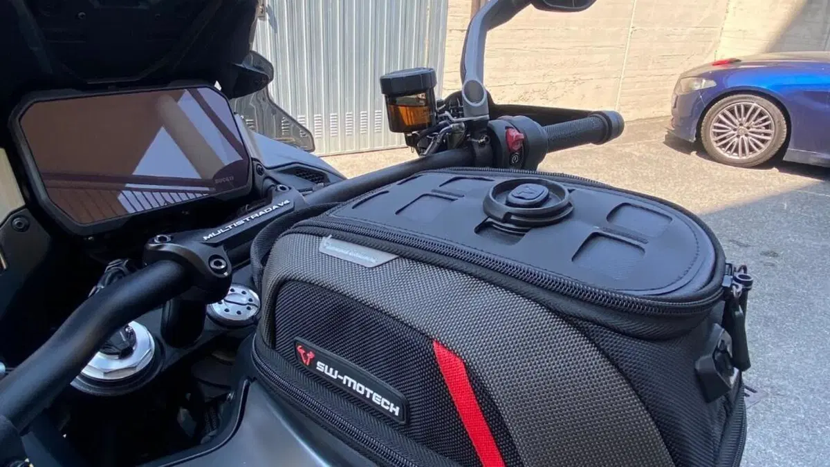 Ducati Multistrada V4 S Grand Tour (2024)  (11)