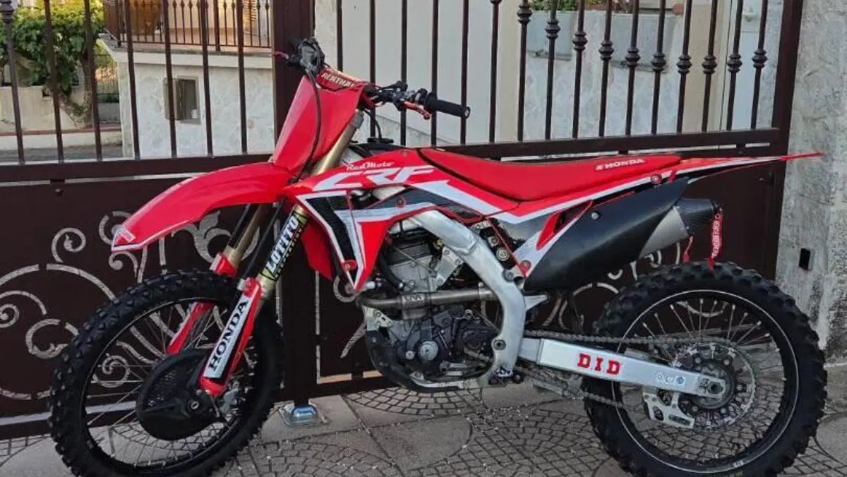 Honda CRF 250R (2021)  (2)