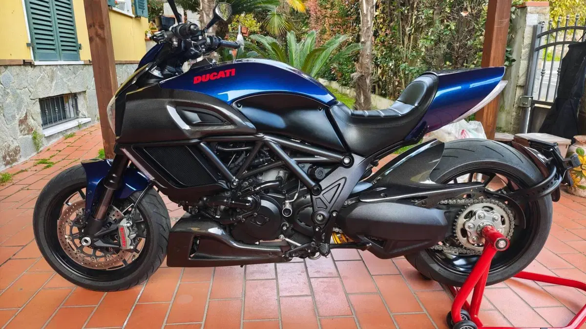 Ducati Diavel 1200 (2014 - 16)  (2)