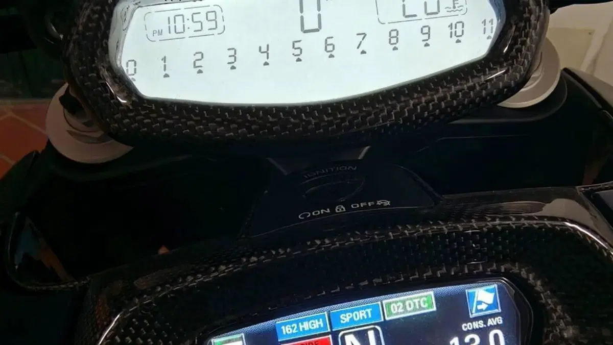 Ducati Diavel 1200 (2014 - 16)  (6)