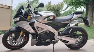 Aprilia Tuono V4 (2021 - 24)  (2)
