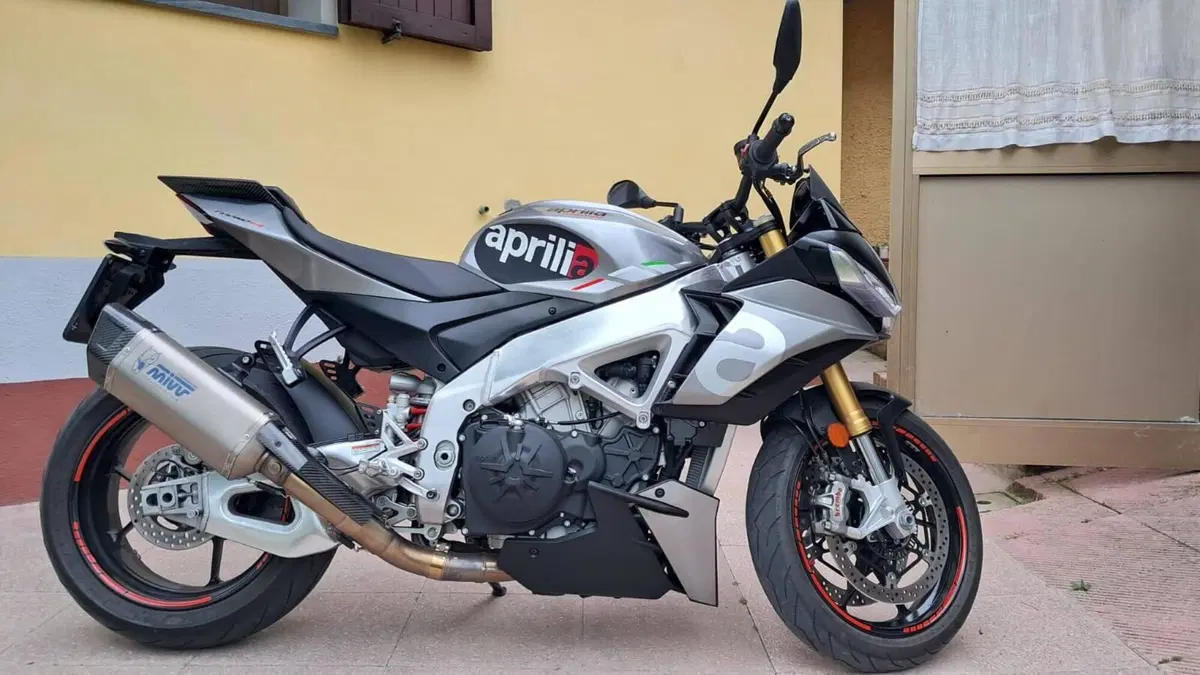 Aprilia Tuono V4 (2021 - 24)  (7)