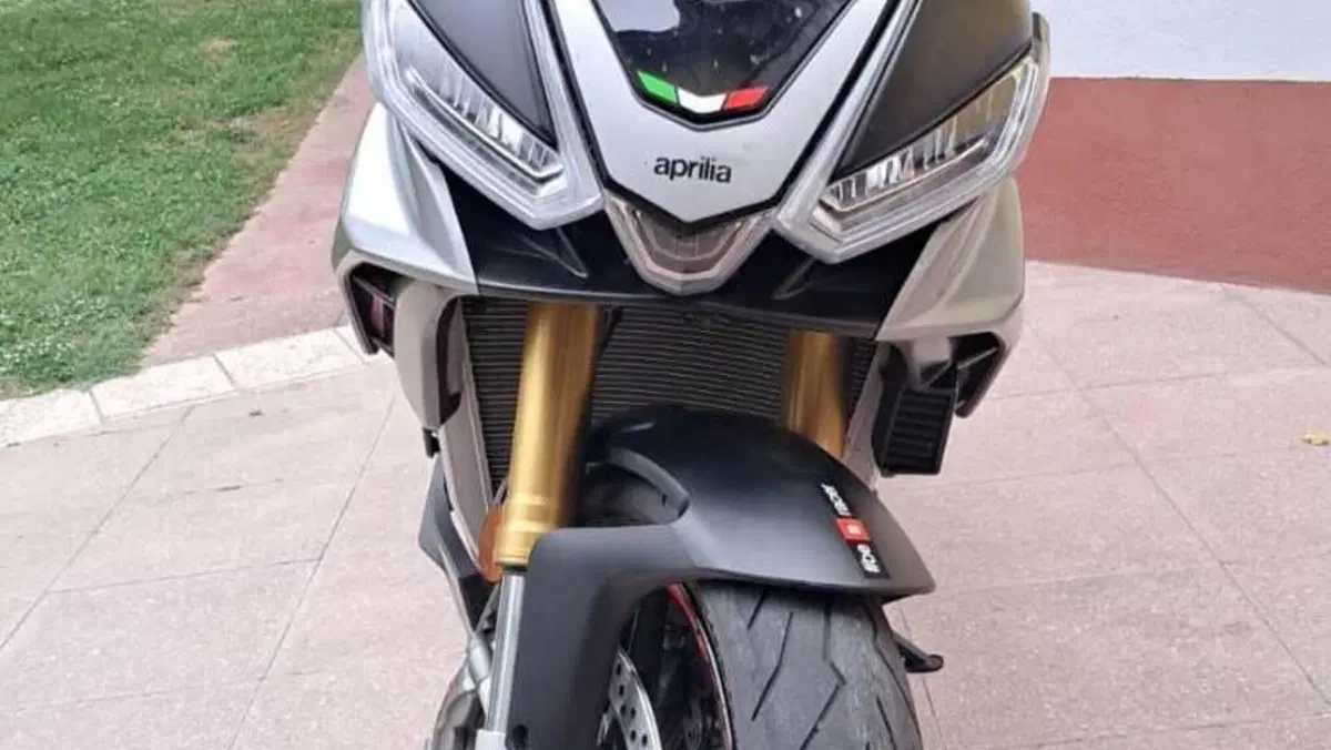 Aprilia Tuono V4 (2021 - 24)  (9)
