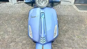 Vespa Primavera 150 3V ie (2014 - 16)  (2)