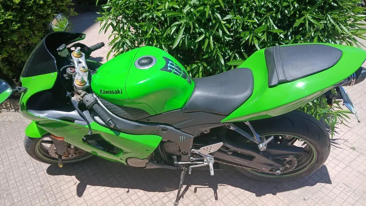 Kawasaki Ninja 636 ZX-6R (2005 - 06) 